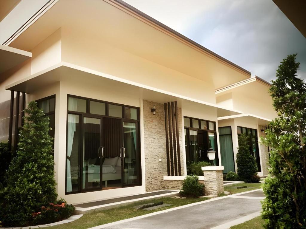 Med Room Korat Nakhonratchasima Dış mekan fotoğraf